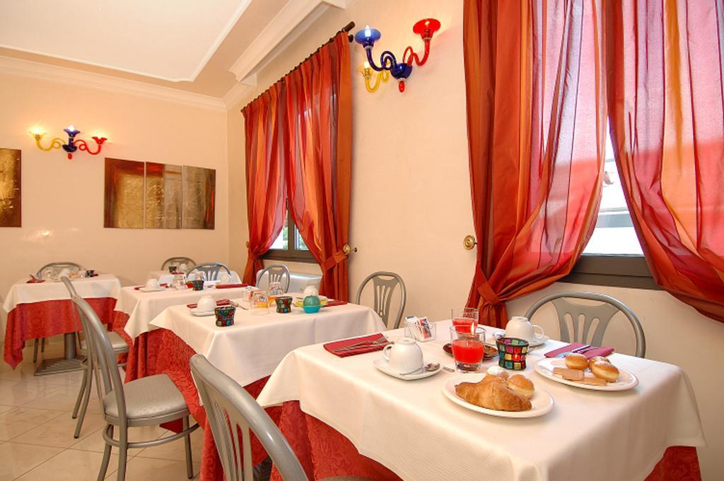 Hotel Ambasciata Venice - Atika & Atif