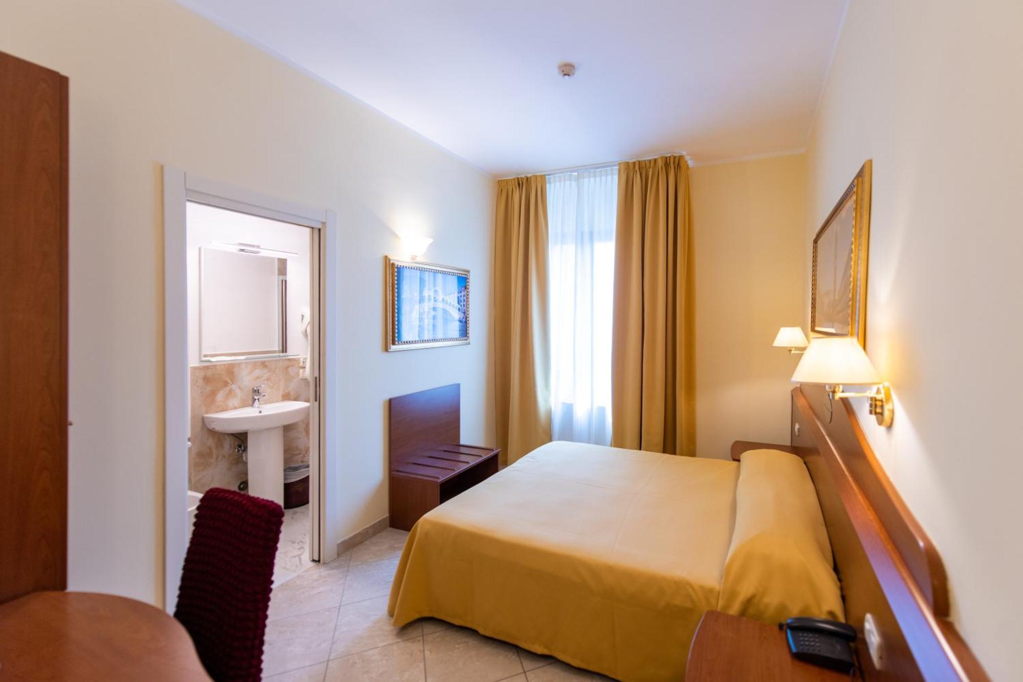 Hotel Ambasciata 3*