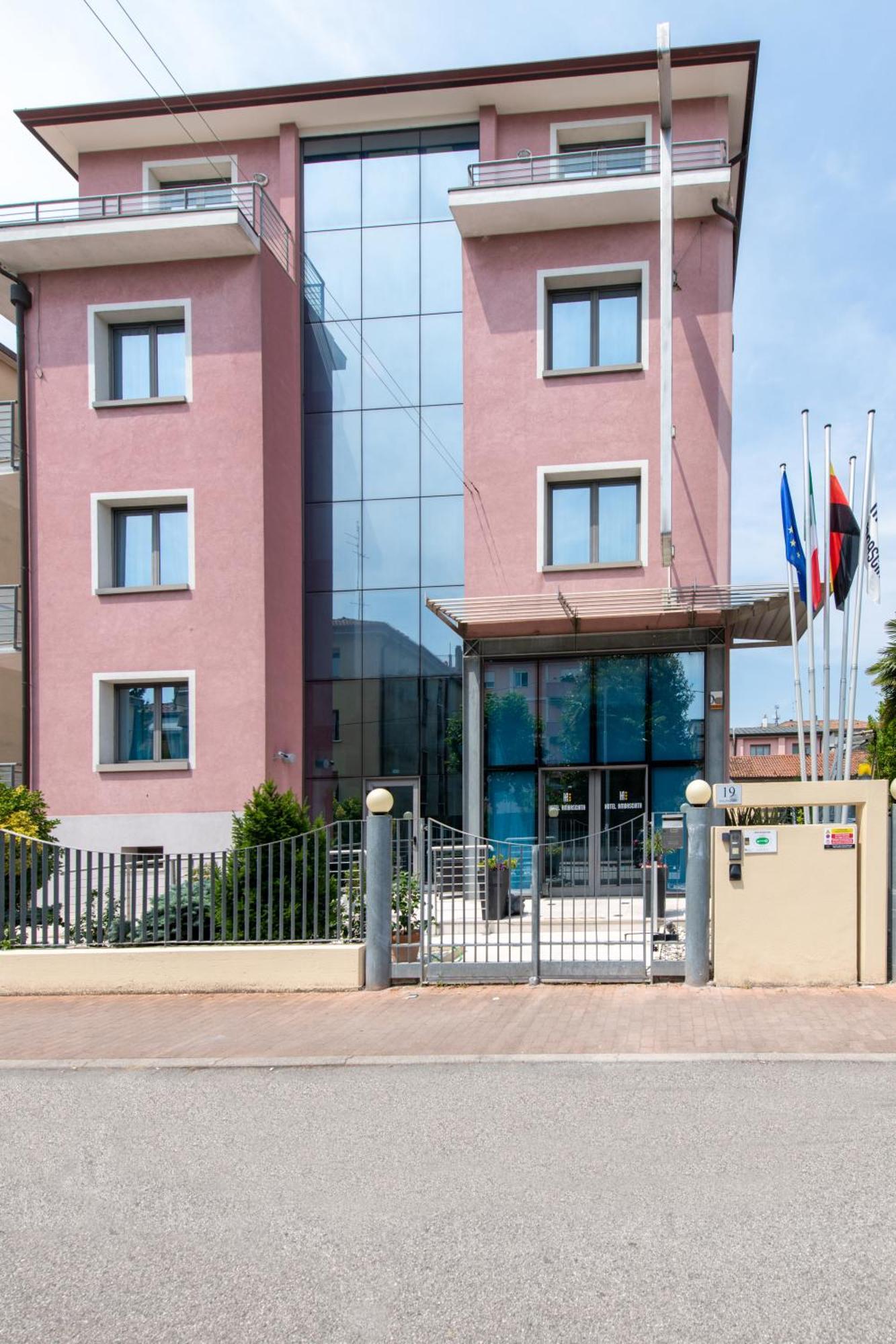 Ambasciata Hotel 3*
