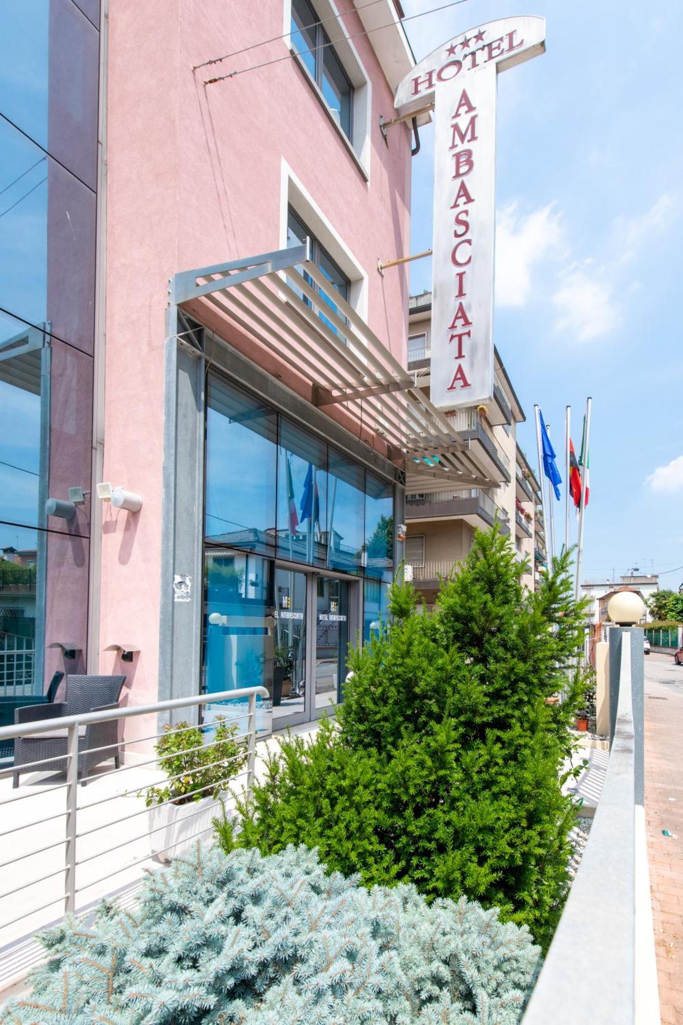 Hotel Ambasciata 3*