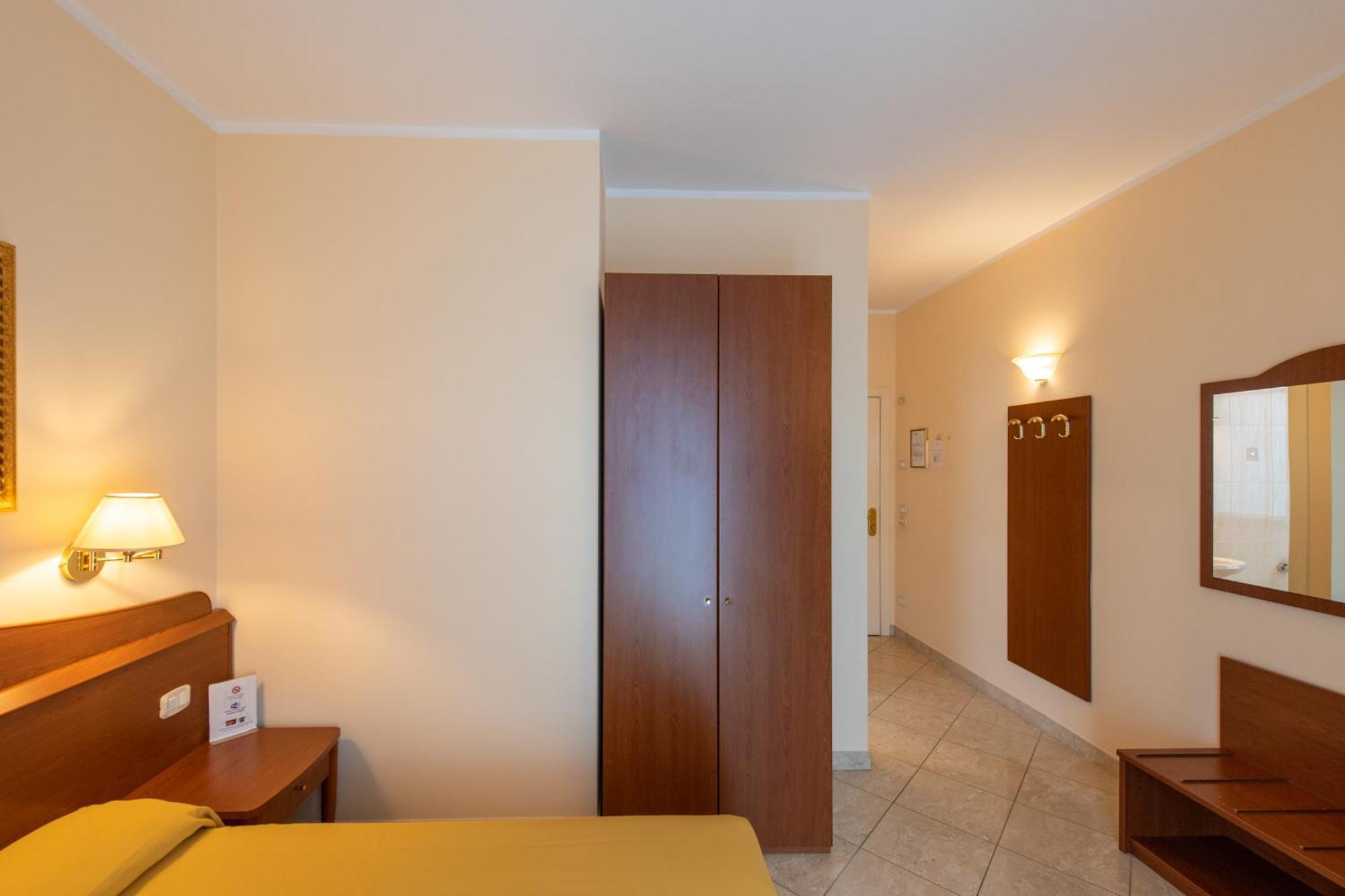 Ambasciata 3*