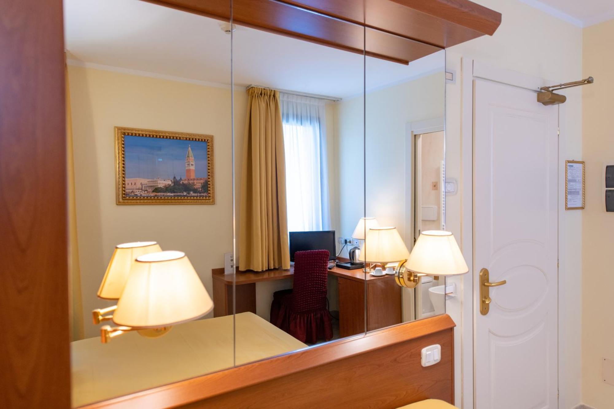 Ambasciata Hotel